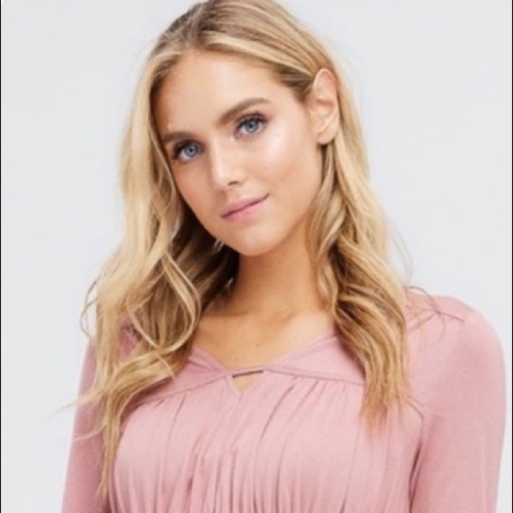 NWT mauve shirring blouse